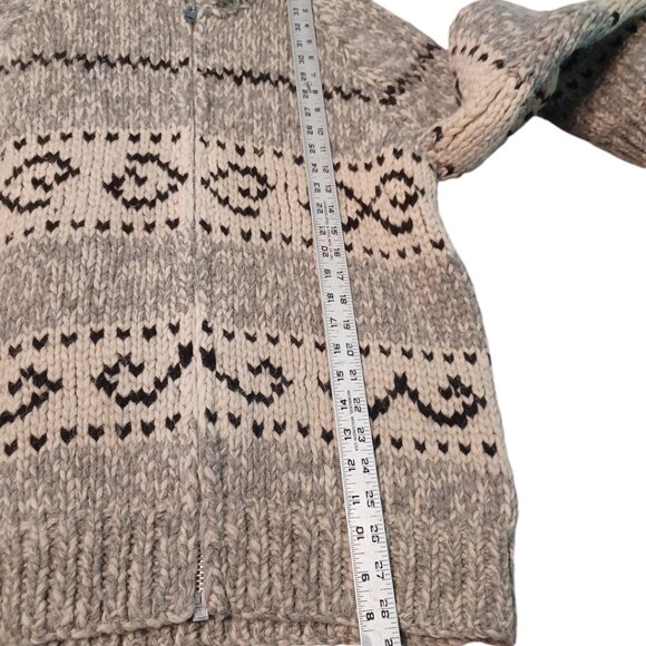 Hand Knit Cowichan / Siwash Sweater L/XL (4624 - Picture 9 of 10